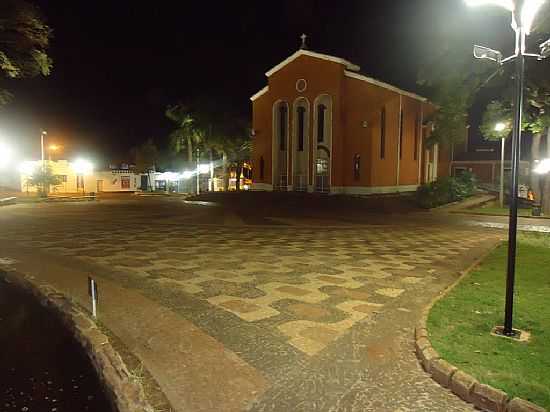 SERRANA-SP-VISTA NOTURNA DA MATRIZ-FOTO:ALEX SANDRO BEZERRA - SERRANA - SP