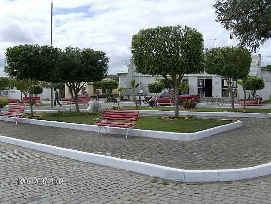 RIBEIRA DO AMPARO-BA-PRAA DA PREFEITURA MUNICIPAL-FOTO:JOS FONSCA DALTRO FILHO - RIBEIRA DO AMPARO - BA