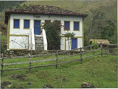 CASARO DO SERTO, POR WASHINGTON L R S - SILVEIRAS - SP