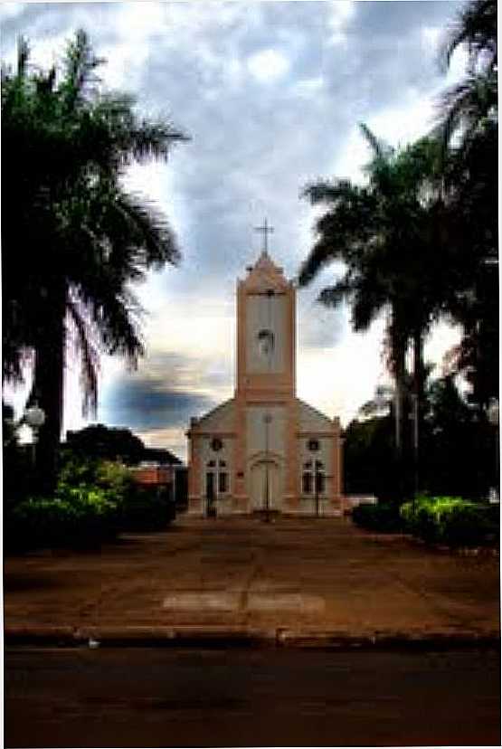IGREJA MATRIZ-FOTO:PAULINOTARRAF  - SIMONSEN - SP