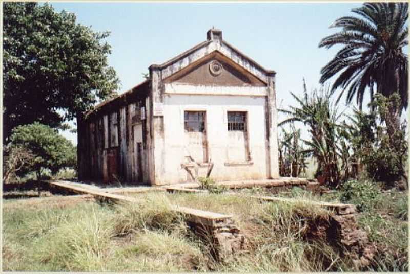 ANTIGA ESTAO FERROVIRIA - FOTO RALPH M. GIESBRECHT - SODRLIA - SP