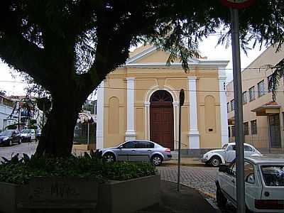 IGREJA SANTANA DE SOUZAS POR ALEXANDRE DENAR - SOUSAS - SP