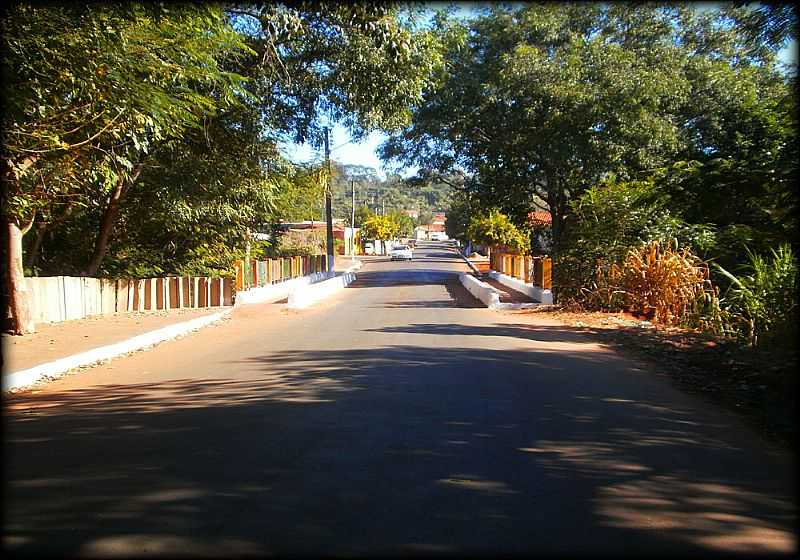 TABATINGA-SP-PONTE SOBRE O RIO SO JOO-FOTO:ZEKINHA - TABATINGA - SP