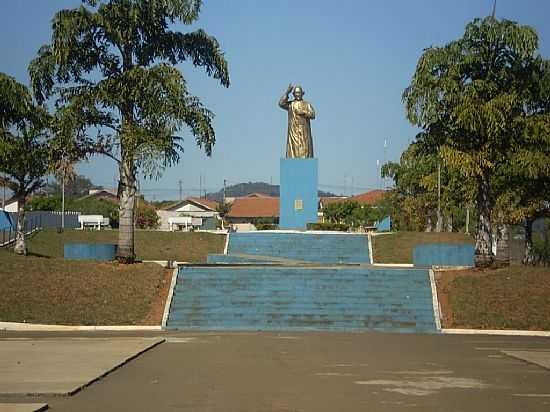 TAMBA-SP-ESTTUA DO PADRE DONIZETTI-FOTO:TEXAS ANGELS - TAMBA - SP