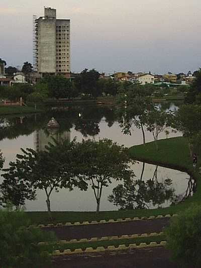 PARQUE MUNICIPAL DR. ARNON FIRMO DE MELLO, POR JOS ANTNIO MACEDO - TAQUARITUBA - SP