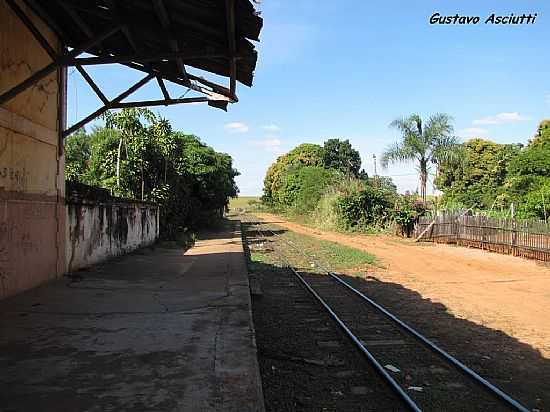 PLATAFORMA DA ESTAO FERROVIRIA DE TIBIRIA-FOTO:GUSTAVO_ASCIUTTI - TIBIRI - SP