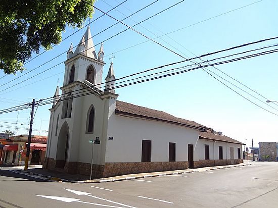 TIET-SP-IGREJA DE SO BENEDITO-FOTO:PE. EDINISIO PEREIRA - TIET - SP