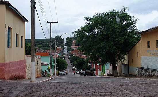 TIMBURI-SP-RUA NO CENTRO DA CIDADE-FOTO:WWW.CEPAM.ORG - TIMBURI - SP