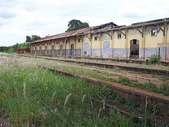 TUP-SP-PRDIO DA ANTIGA ESTAO FERROVIRIA-FOTO:L.S.MACEDO - TUP - SP