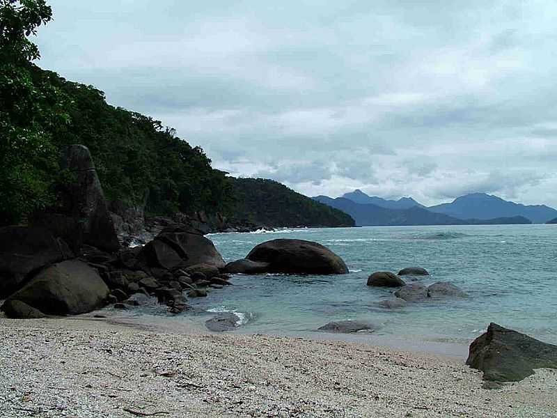 PRAIA DO FELIX - UBATUBA - FOTO DESTINOSDOBRASIL.COM.BR - UBATUBA - SP