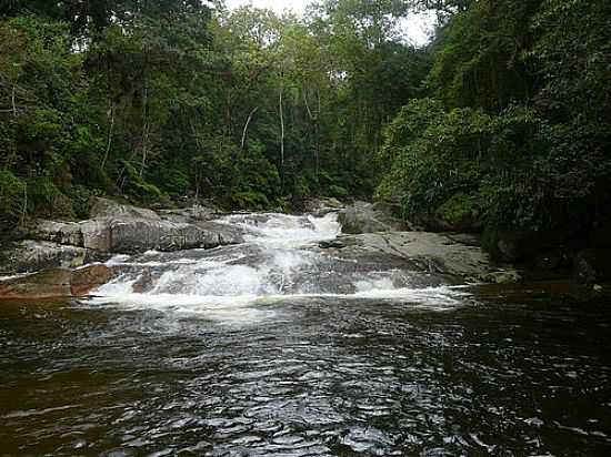 CACHOEIRA DA RENATA EM UBATUBA-SP-FOTO:STEPHAN ALEXANDER RI - UBATUBA - SP