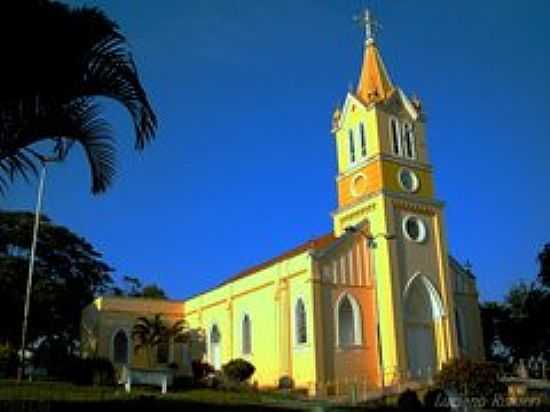 IGREJA DO DIVINO ESPRITO SANTO-FOTO:LUCIANO RIZZIERI  - UBIRAJARA - SP