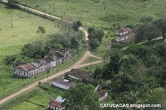 ESTAO FERROVIRIA EM RIO DO BRAO-FOTO:ESTACOESFERROVIARIAS. - RIO DO BRAO - BA