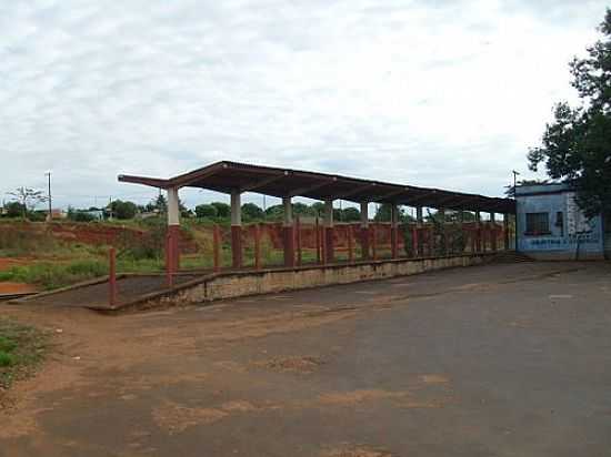 ESTAO FERROVIRIA-FOTO:JLGREGORIO81 - URNIA - SP