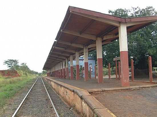 PLATAFORMA ESTAO-FOTO:JLGREGORIO81 - URNIA - SP