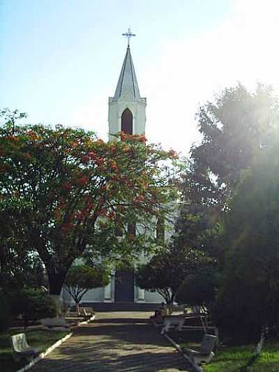 IGREJA MATRIZ  FOTO
POR SAGITARIUNS  - URUPS - SP