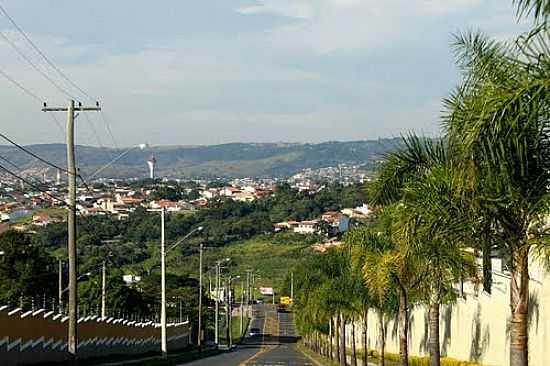 RUA CARLOS PENTEADO STEVENSON EM VALINHOS-FOTO:G. ROMANINI - VALINHOS - SP