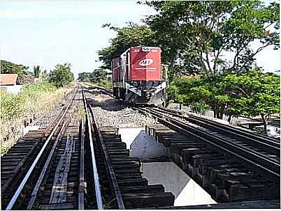 ESTAO FERROVIRIA
FOTO  FERNANDO S RODRIGUES, - VALPARASO - SP