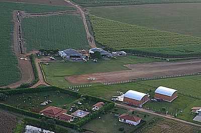 AEROCLUBE POR FRANCISCO ANTONIO TR - VARGEM GRANDE DO SUL - SP