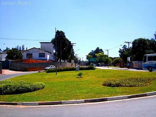 TREVO EM VRZEA PAULISTA-FOTO:LUCIANO RIZZIERI  - VRZEA PAULISTA - SP