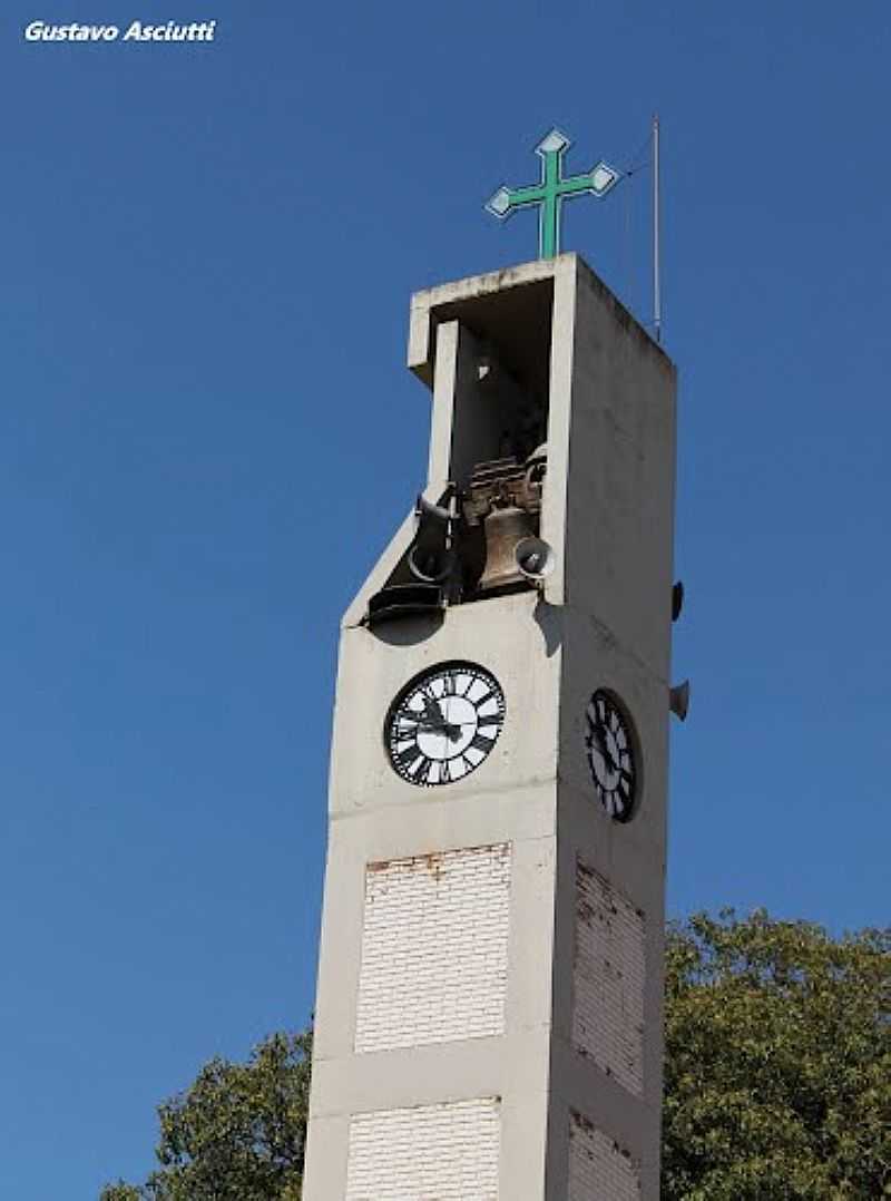 VIRADOURO-SP-TORRE E OS SINOS DA MATRIZ-FOTO:GUSTAVO_ASCIUTTI - VIRADOURO - SP