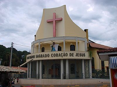 SANTURIO SAGRADO CORAO DE JESUS FOTO
POR PHILIP MORELAND  - ARAGUANA - TO