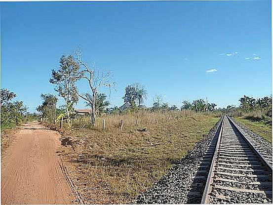 FERROVIA NORTE/SUL EM BABAULNDIA-TO-FOTO:LEOMAR SETNOF - BABAULNDIA - TO