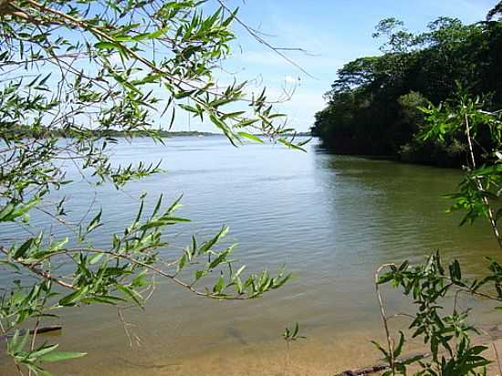 RIO TOCANTINS-FOTO:CARLOS HAMILTON SANT - BARRA DO OURO - TO