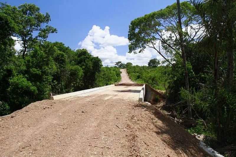 CHAPADA DA AREIA-TO-PONTE NA ESTRADA DA CIDADE-FOTO:WWW.JUSTOCANTINS.COM.BR - CHAPADA DA AREIA - TO