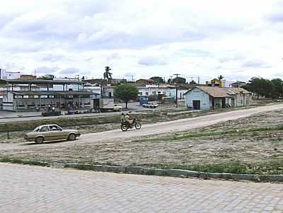 PRAA DA ESTAO EM SALGADLIA, POR DIQUINHO. - SALGADLIA - BA