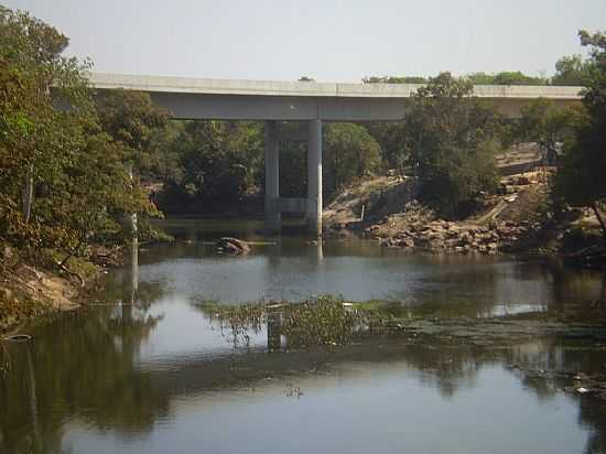 CRIXS DO TOCANTINS-TO-PONTE SOBRE O RIO CRIXS-FOTO:JOAO REEDIJK - CRIXS DO TOCANTINS - TO