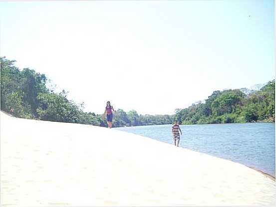 PRAIA DO PEPINO-RIO MANOEL ALVES GRANDE, POR PR.VILLIAM DIAS - GOIATINS - TO