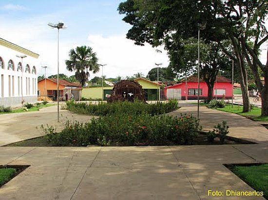 PRAA DA IGREJA EM GUARA-FOTO:DHIANCARLOS PACHECO - GUARA - TO