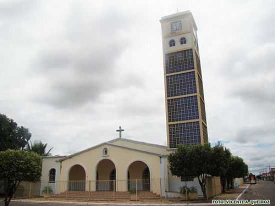 MATRIZ DE N.S.DA ABADIA-FOTO:VICENTE A. QUEIROZ  - GURUPI - TO