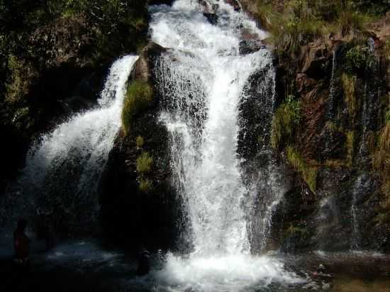 CACHOEIRA DO BACUPARI, POR CIMNIA SOARES - LAVANDEIRA - TO