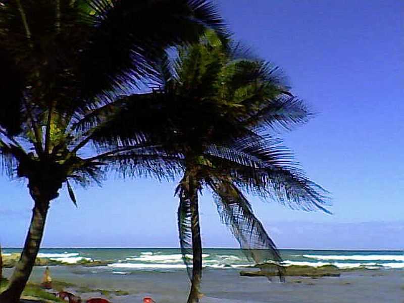 SALVADOR-BA-PRAIA DO FAROL DE ITAPO-FOTO:PETERSON CUNHA - SALVADOR - BA