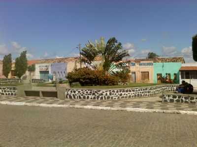 PRAA PRXIMA AO CEMITERIO, POR R. CARVALHO - SANTA BRBARA - BA
