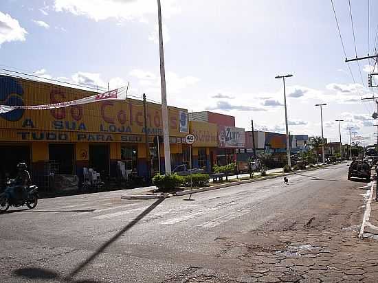 PARAISO DO TOCANTINS-TO-AVENIDA BERNARDO SAYO-FOTO:MARCOPOLLOM - PARASO DO TOCANTINS - TO