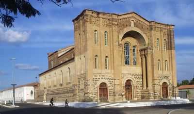 CATEDRAL CONSTRUIDA NA EPOCA DOS ESCRAVOS: PAULO S.A., POR PAULO SANTANA ALENCAR - PORTO NACIONAL - TO