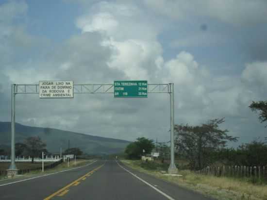 ENTRADA DA  CIDADE, POR CAROLINE - SANTA TEREZINHA - BA