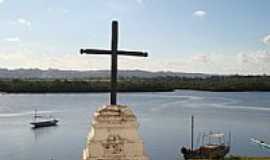 Santiago do Iguap - Cruzeiro da Igreja Matriz de Santiago do Iguape-Foto:Quinta da Luz