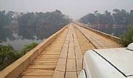 Colniza - Colniza-MT-Ponte sobre o Rio Aripuan-Foto:Fernando Raiter