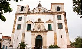 S�o Francisco do Conde - Igreja Matriz de S�o Gon�alo do Amarante. Fonte: https://sanctuaria.art/2016/01/10/matriz-de-sao-goncalo-sao-francisco-do-conde-bahia/, Por @jottafonseca - Jos� Raimundo Fonseca