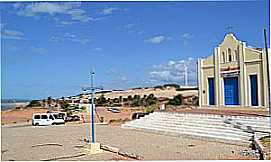 Canoa Quebrada - Canoa Quebrada-CE-Cruzeiro e Igreja de So Pedro na Av.Brodway-Foto:Joo Henrique Rosa