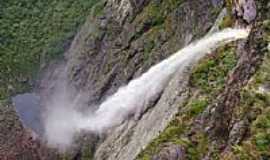 Vale do Capo - Cachoeira da Fumaca