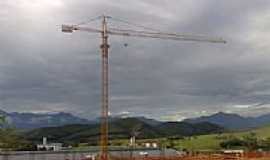 Cachoeira Paulista - Construo da nova igreja da Cano Nova-Foto:neviim 