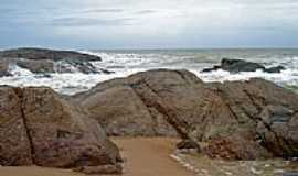 Costa do Sauipe - Rochas na Praia em Costa do Saupe-BA-Foto:LUCIO G. LOBO JNIOR