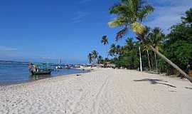 Boipeba - Boipeba-BA-Barcos na praia-Foto:pontosturisticosbrasil.org