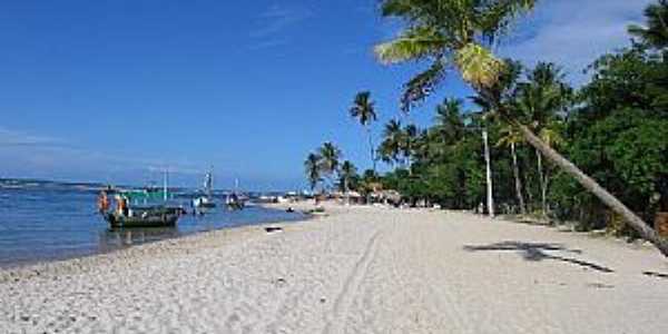 Boipeba-BA-Barcos na praia-Foto:pontosturisticosbrasil.org