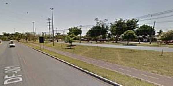 Jardim Botânico-DF-Avenida principal-Foto:centraldafonoaudiologia.com.br